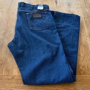 Wrangler Jeans Mens 38 x 30 Blue Premium Performance Denim Pants